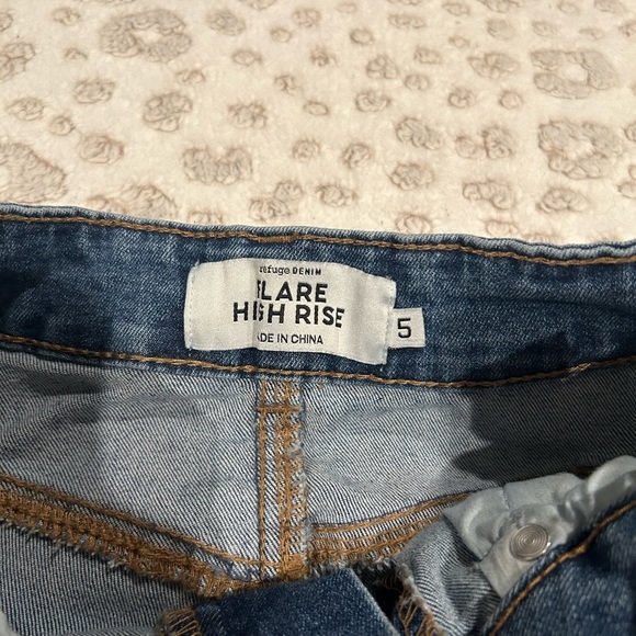 Juniors Refuge Hi-rise Flare Size 5 Jeans - Picture 4 of 5